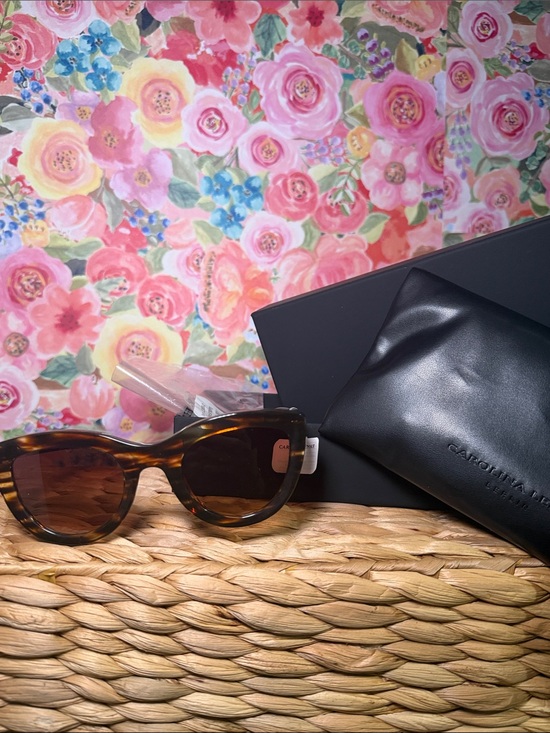 Carolina Lemke Accessories - Carolina Lemke Tortoiseshell Cat Eye Sunglasses - Brown Lenses with Leather Case
